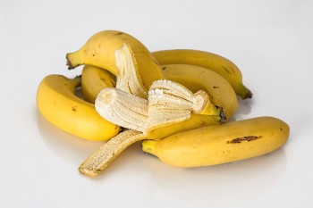 バナナ剥き